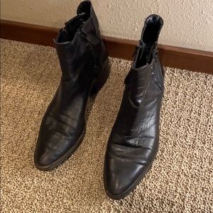 Cole Haan Italian Black Leather Booties 8